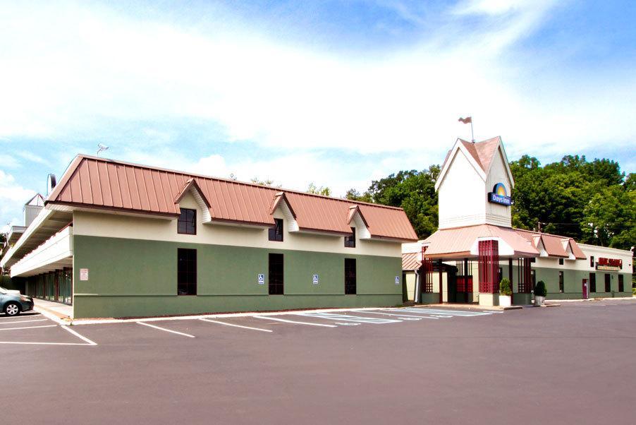 Days Inn East Stroudsburg Eksteriør bilde