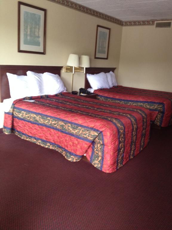 Days Inn East Stroudsburg Eksteriør bilde