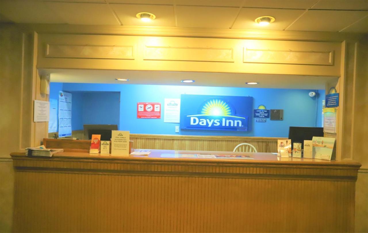 Days Inn East Stroudsburg Eksteriør bilde